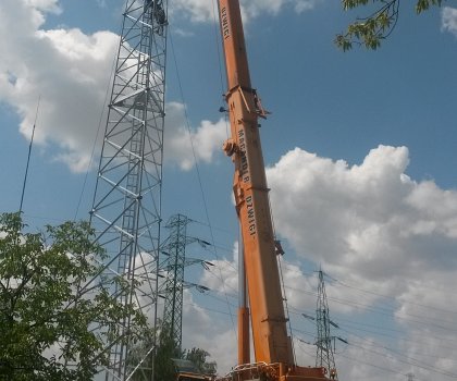 Montaż wieży w Mielcu - Liebherr LTM 1090